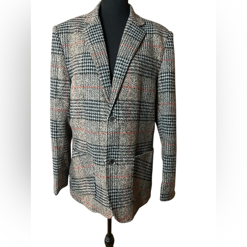 NWOT Women’s Classic Plaid Tweed Blazer with inside pockets